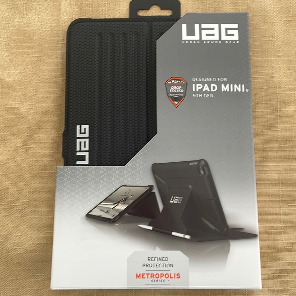 New Urban Armor Gear IPAD Mini protection cover. For IPAD 4th & 5th generation.
